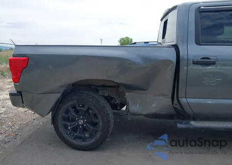 2018 Nissan Titan Xd Sl Diesel z USA, uszkodzony, nr VIN 1N6BA1F46JN524633